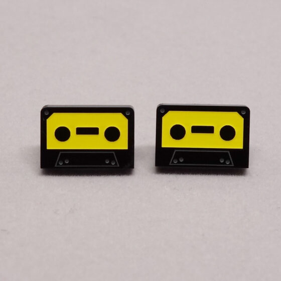 Boucle d'oreilles cassette jaune