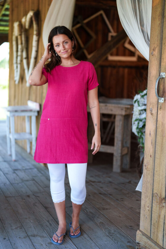 Raspberry red ''merengue'' tunic