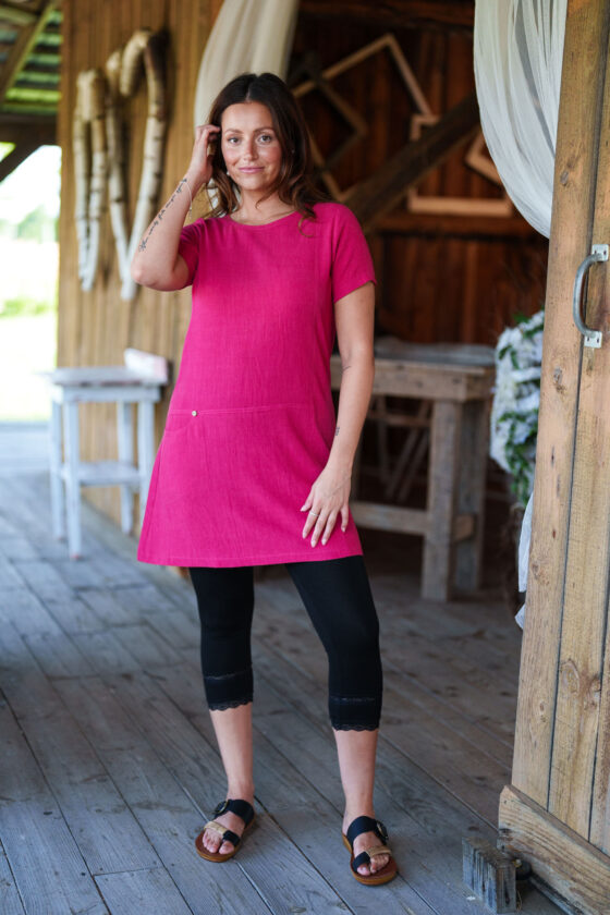 Raspberry red ''merengue'' tunic