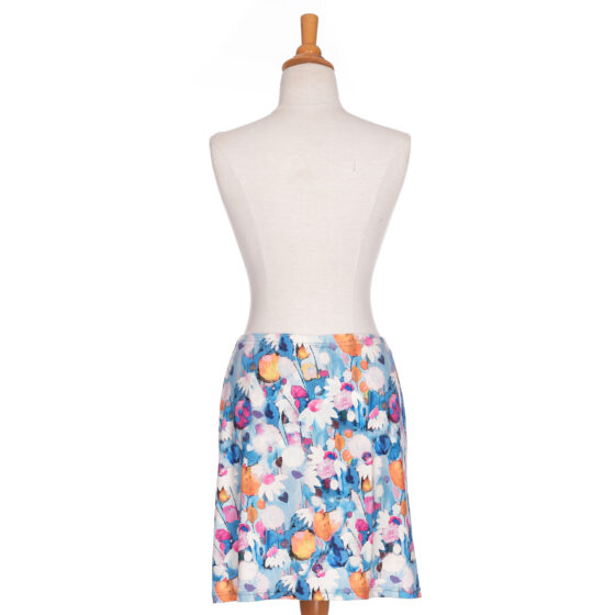 Blue daisies ''pop'' tight short-skirt